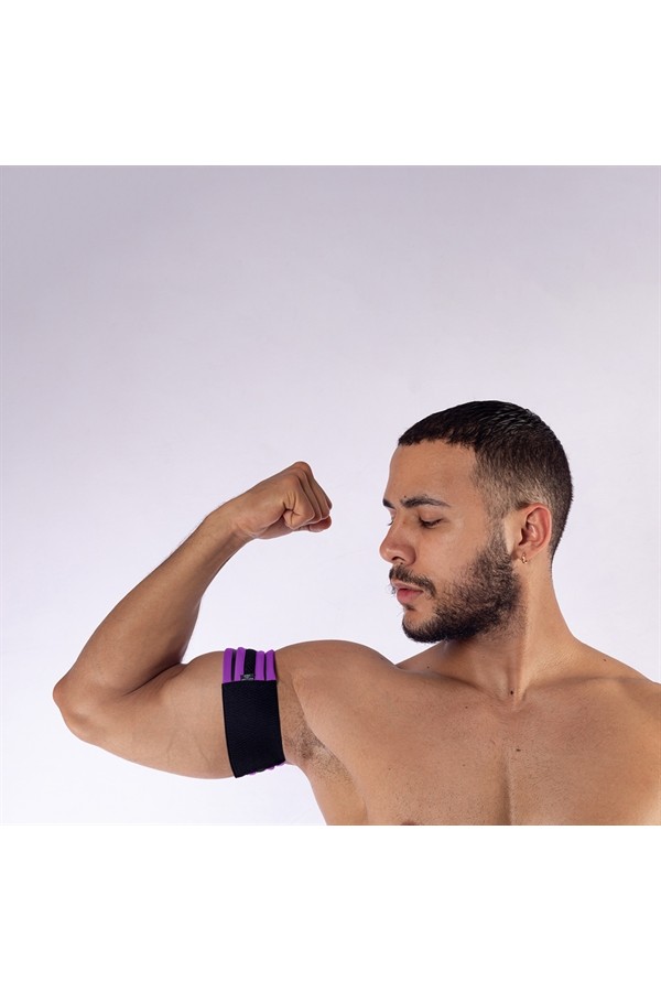 Övek és karpántok / Mister B Neoprene bicepszpánt fekete lila