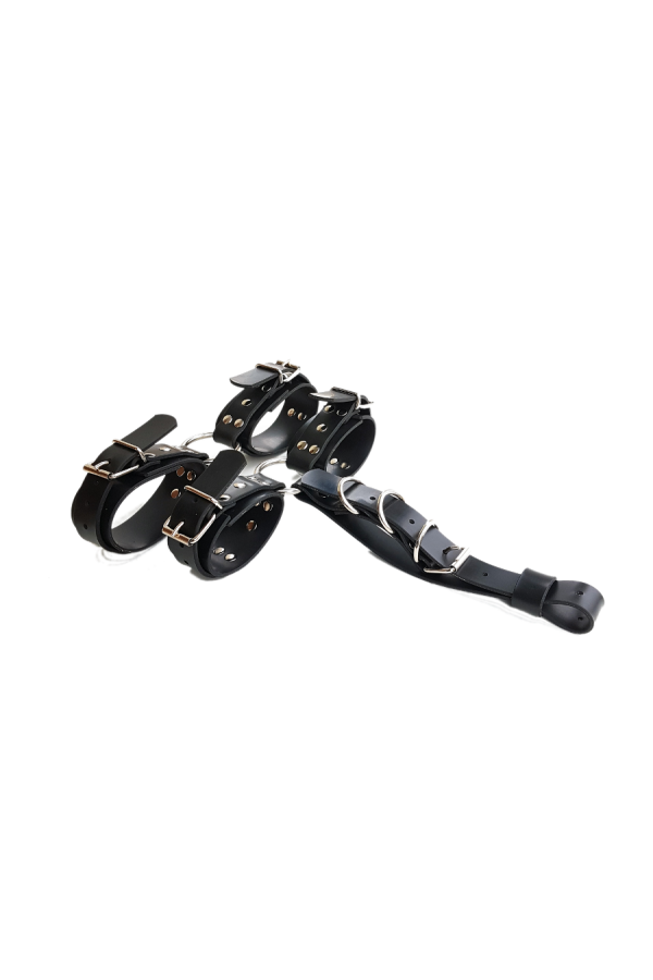 Suspension / Ru88er Hogtied cuffs