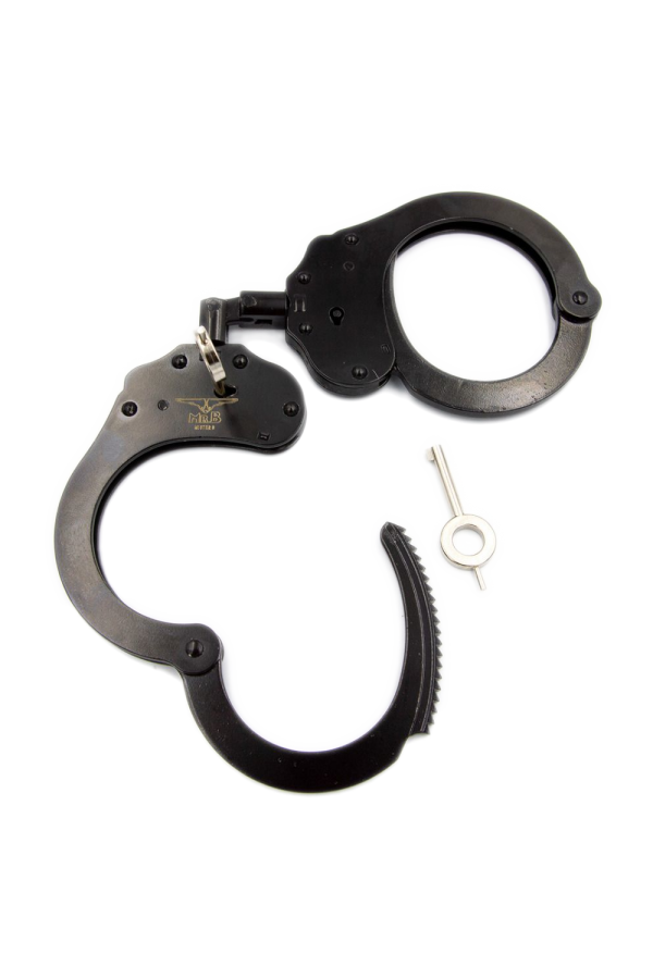 Wrist Restraints / Mister B Dupla zárású bilincs, szemes - fekete